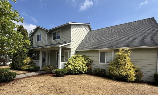 Primary Photo - Newly Updated Lake Stevens Home - Avail 8/15!