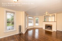Building Photo - 1532 W Wilson Ave