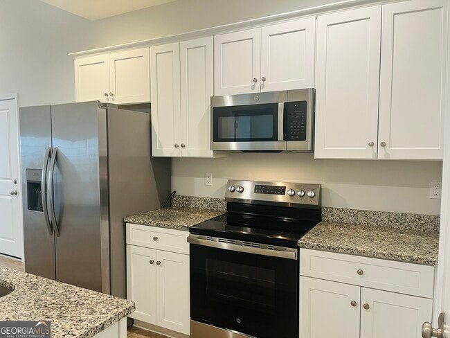 Building Photo - 110 Lenox Cir