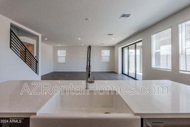 Building Photo - 34940 N Augite Way