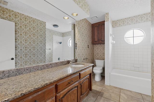 Building Photo - 180 Annetta Rd