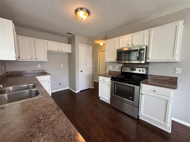 Building Photo - 1330 Planters Rd