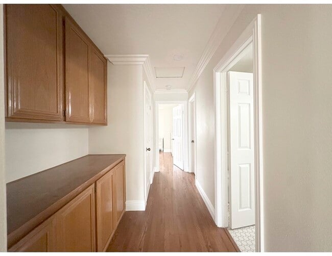 Building Photo - 19852 E Round Hill Ln