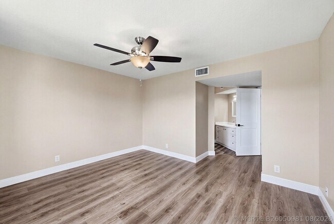 Building Photo - 10401 W Broward Blvd