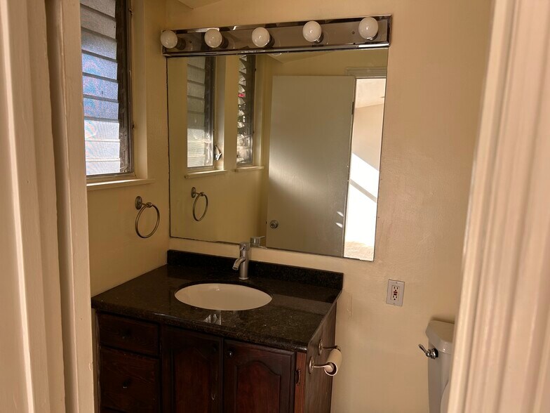 Building Photo - 22839 Epsilon St