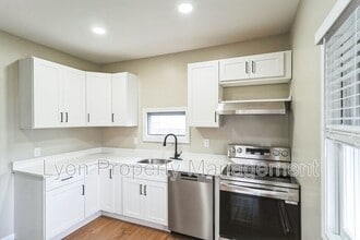 Building Photo - 25 Slade St