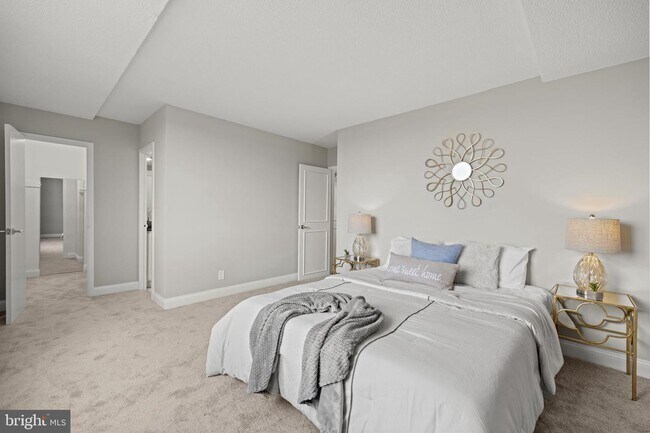 Building Photo - 501 Slaters Ln