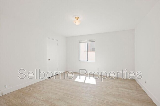 Building Photo - 369 Colusa Ave