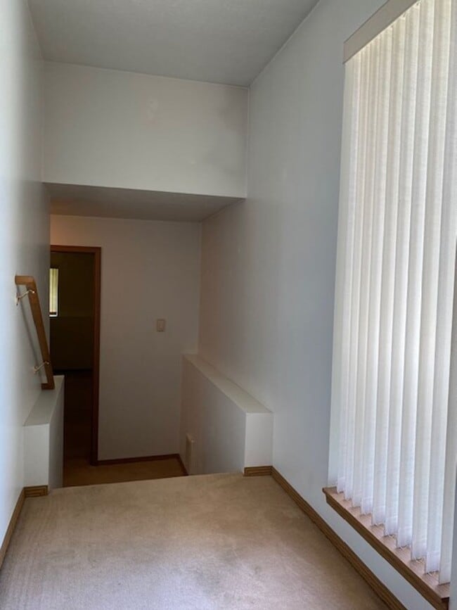 Building Photo - 210-212 E Campbell St