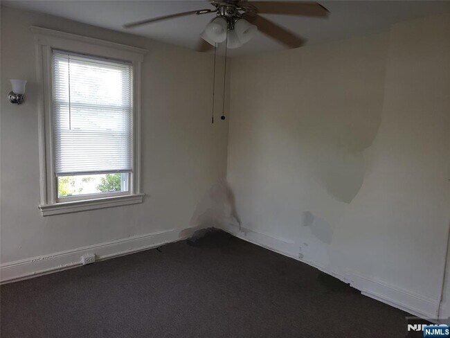 Building Photo - 314 Levinsohn Pl