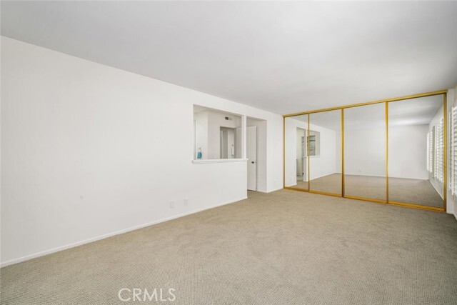 Building Photo - 9548 Bloomfield St