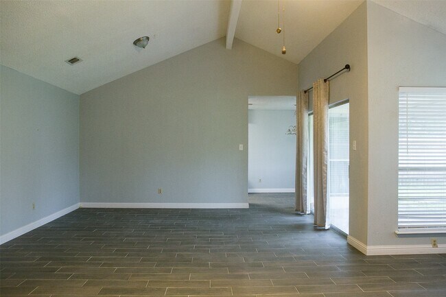 Building Photo - 12051 Creekhurst Dr