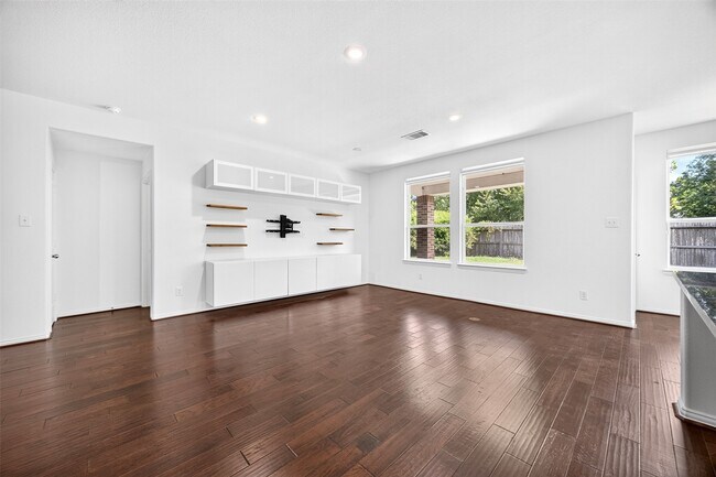 Building Photo - 16131 Sommerall Creek Ln