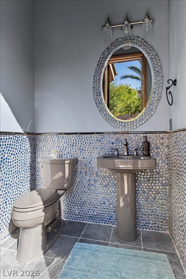 Building Photo - 514 Mandalay Ct