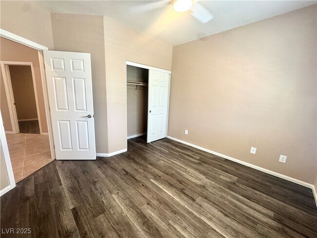 Building Photo - 7396 Bedford Pine Ct