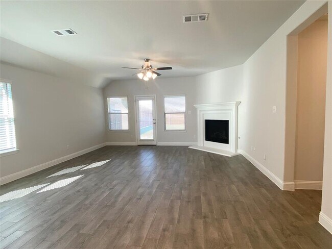 Building Photo - 3821 Bennett Trail