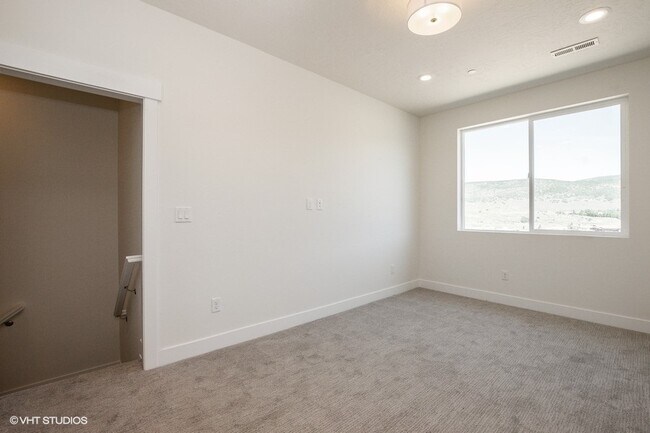 Building Photo - 3240 Quarry Springs Dr