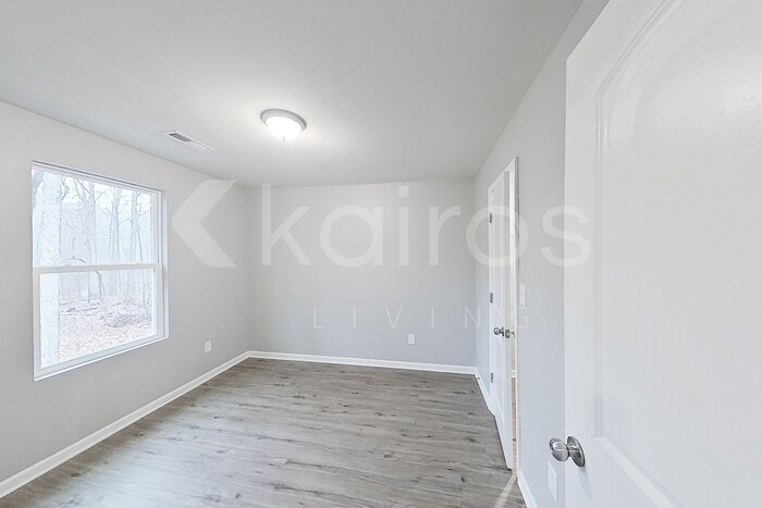 Building Photo - 231 Wedgewood Dr