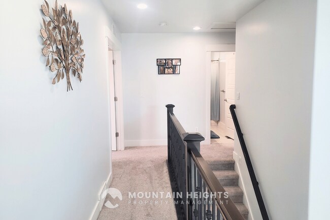 Building Photo - 3861 Spring Brook Ln