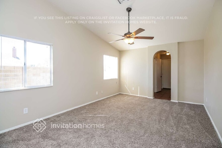 Building Photo - 5430 N 79th Dr