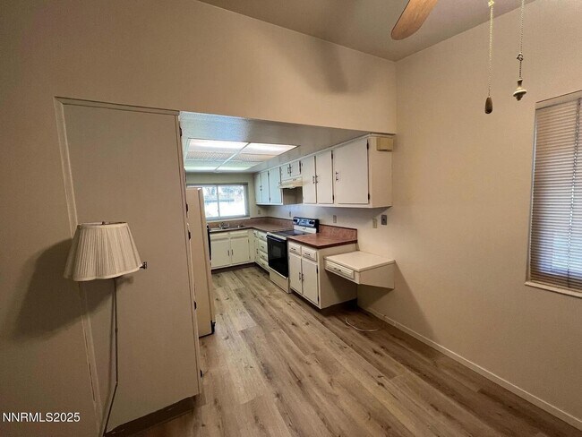 Building Photo - 2890 Waterfield Dr