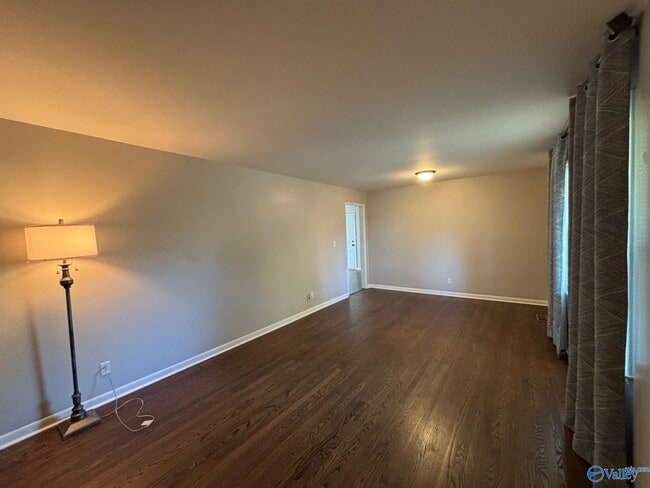 Building Photo - 2803 Hester Ln NW