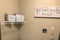 Building Photo - Trails at Flat Rock