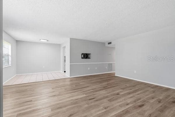 Building Photo - 1717 Belleair Forest Dr
