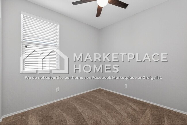 Building Photo - 5309 S 18th Pl