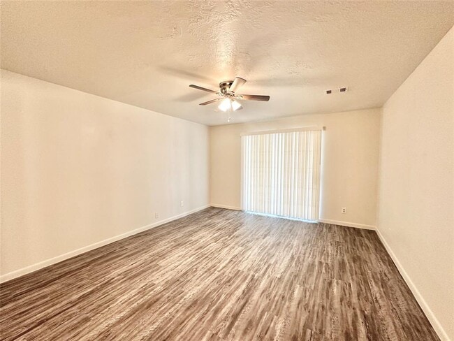 Building Photo - 43 W Torch Pine Cir