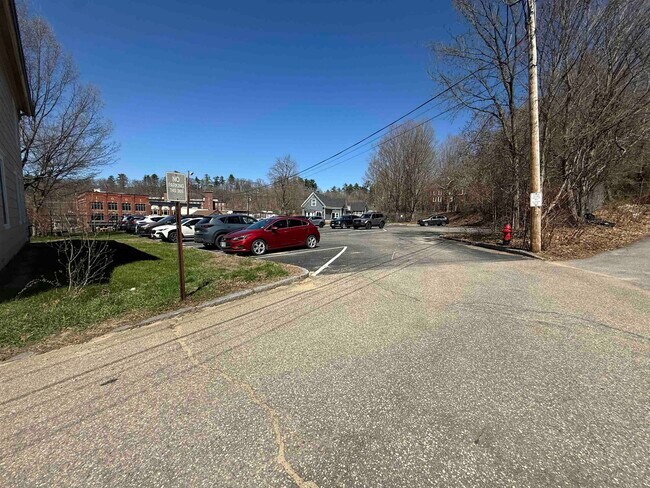 Building Photo - 42 Franklin St