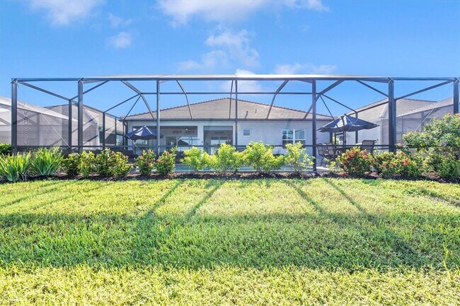 Building Photo - 18805 Valleta Ave