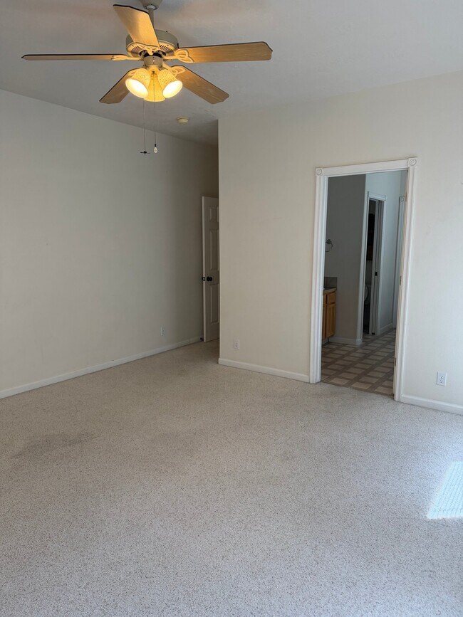 Building Photo - 14170 W Guinness Ct