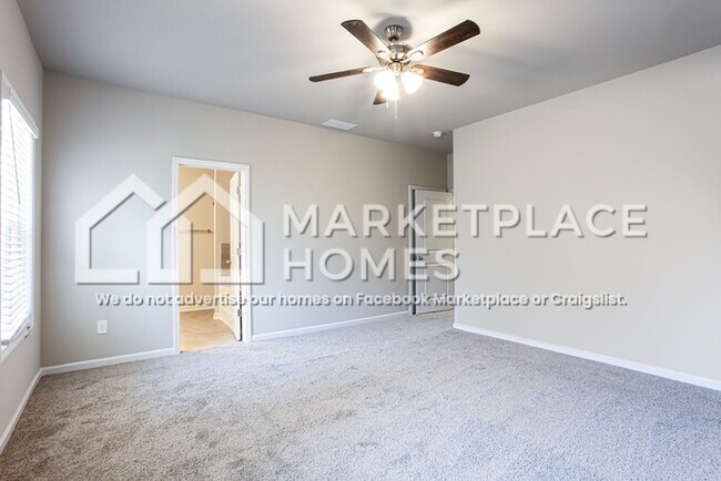 Building Photo - 232 W L Miller Dr