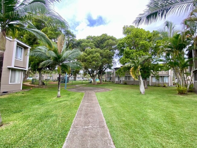 Building Photo - 95-648 Hamumu St unit J102