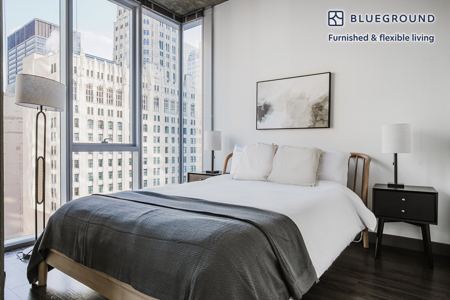 Building Photo - 215 W Lake St