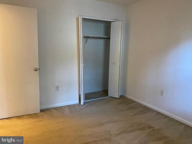 Building Photo - 6322 Draco St