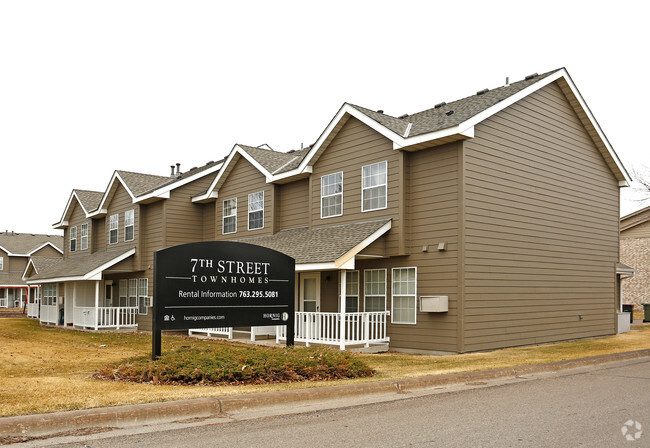 Primary Photo - 7th Street Townhomes