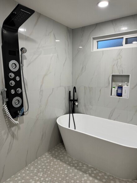 Building Photo - 28761 Avenida Duquesa