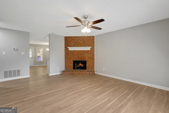 Building Photo - 115 Belle Dr