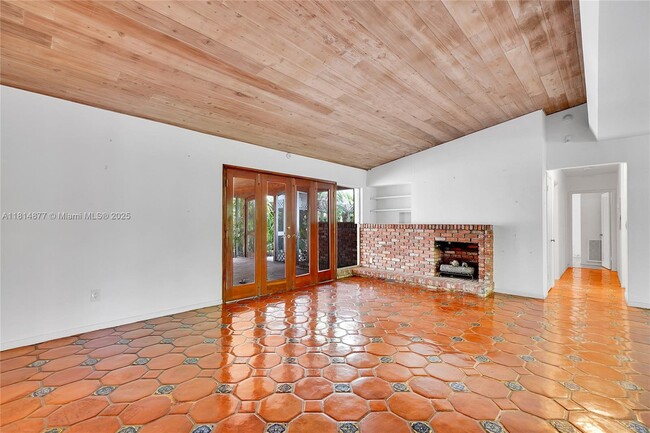 Building Photo - 12101 SW 68th Ct