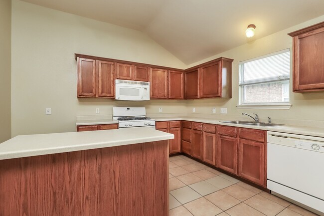 Building Photo - 20521 Buteo St