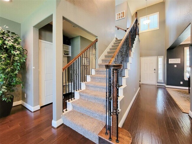 Building Photo - 1904 Emerald Breeze Ct.