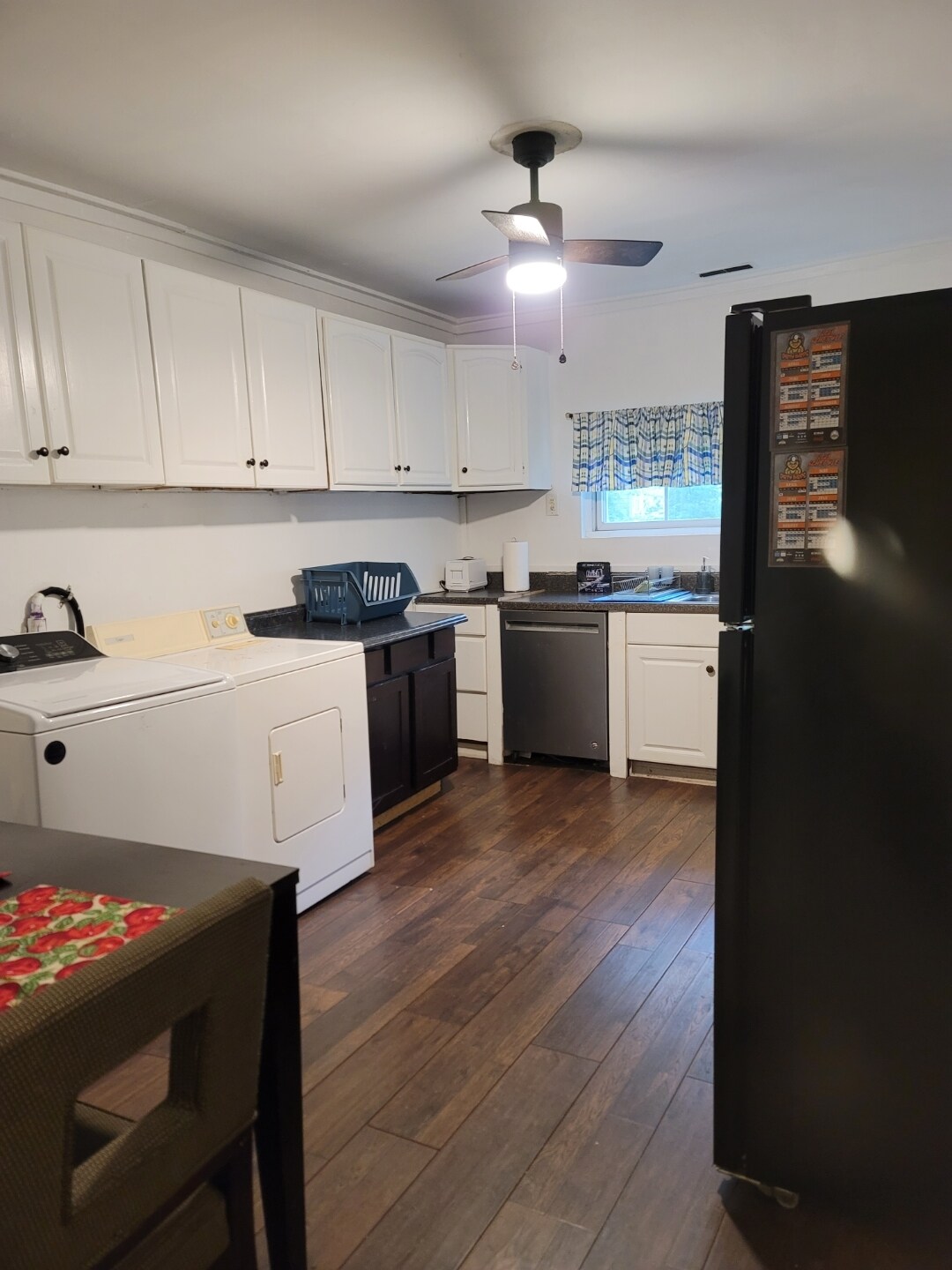 full size washer n dryer - 514 Branch St
