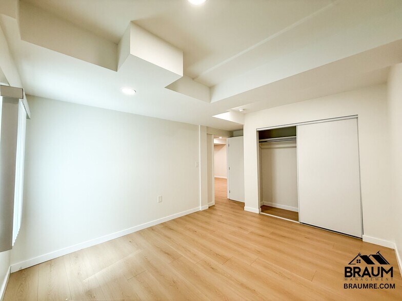 Building Photo - 15634 Leadwell St