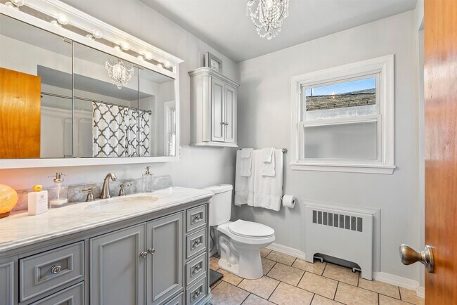 Building Photo - 290 RANDOLPH Ave