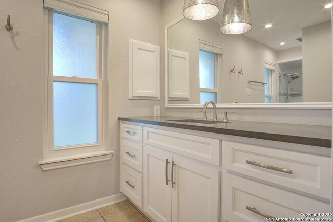 Building Photo - 6019 Royal Breeze