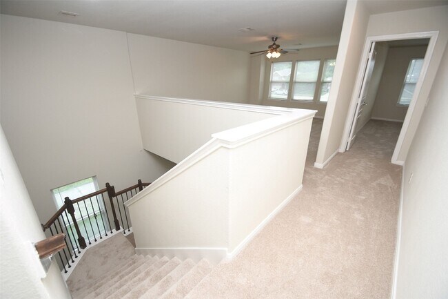 Building Photo - 16614 Spirit Lake Ct