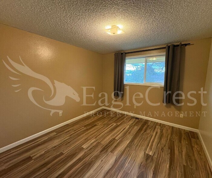 Building Photo - 1816 Evergreen St