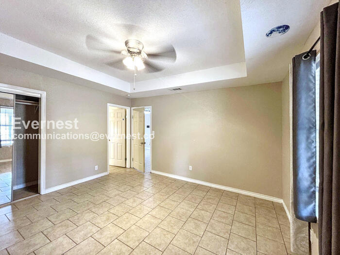 Building Photo - 23203 Flat River Dr